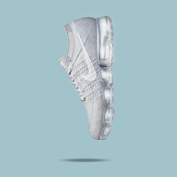 Nike AIR VAPORMAX Platinum - Picture 1 of 5